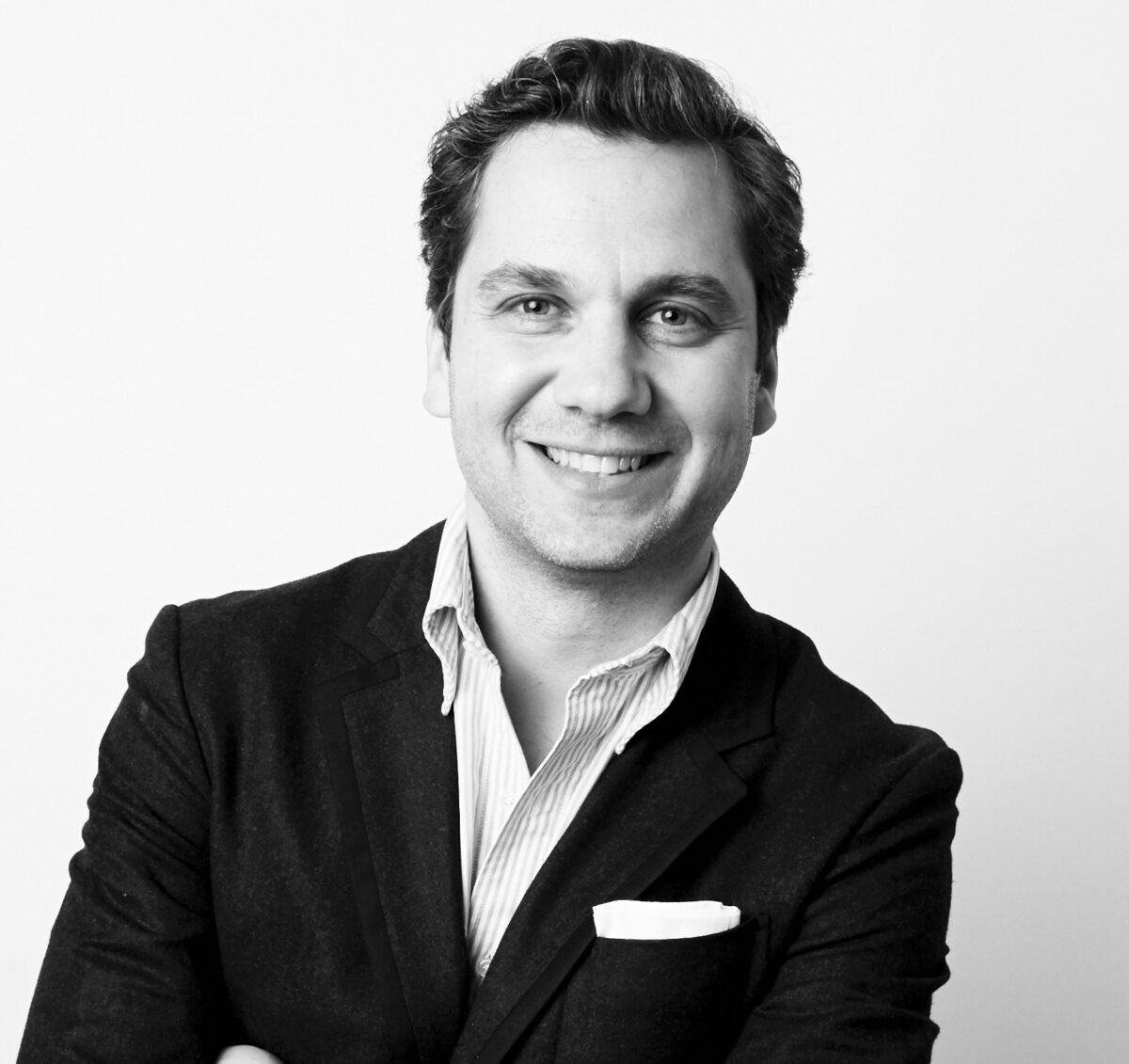 Harry Headshot 2016.v1