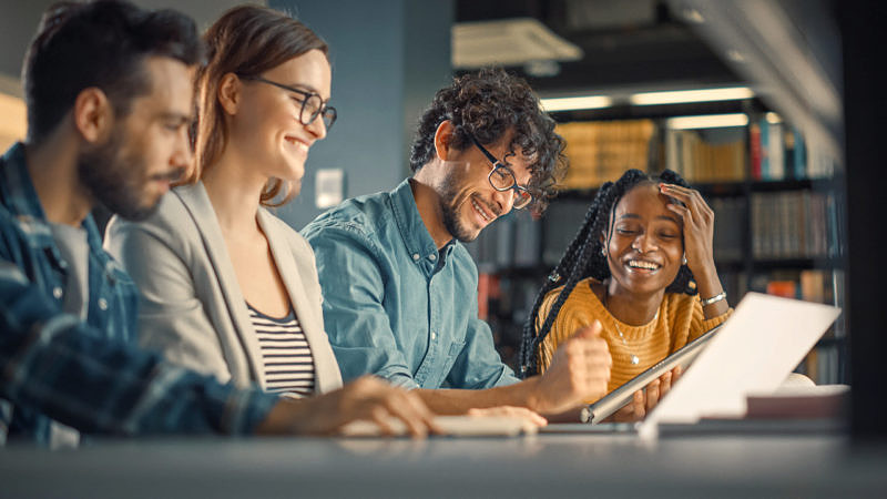 Digitalisierung im Bildungswesen umsetzen mit der DMEXCO Checkliste