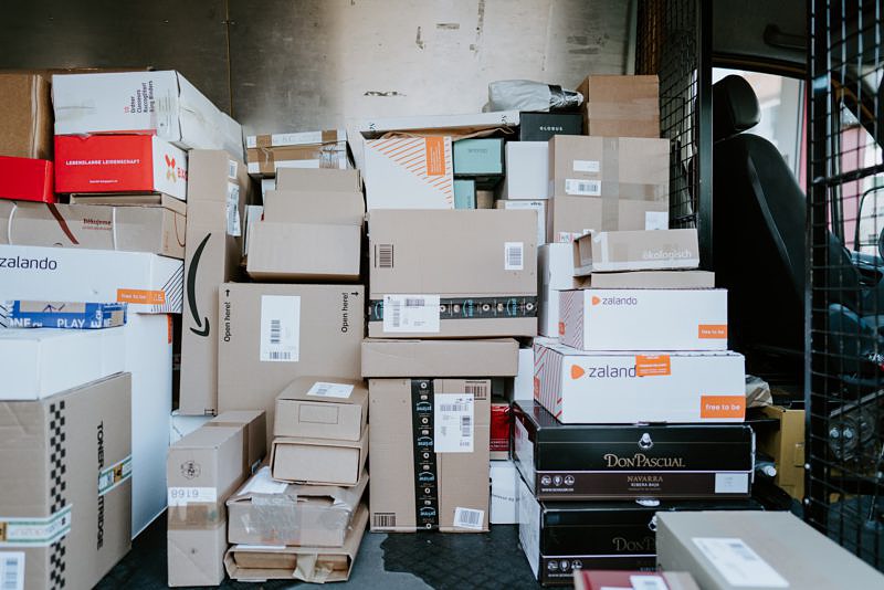 Online retailers could benefit more from the gains of Logistics 4.0.