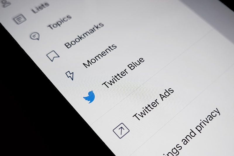 Mit Fleets, Blue und Spaces hat Twitter gleich mehrere neue Features veröffentlicht.