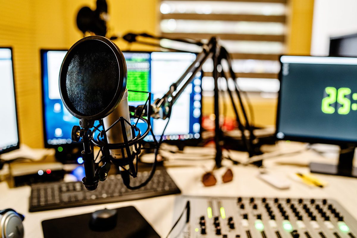 If you want to advertise on the radio, then don’t miss out on our radio advertising guide.