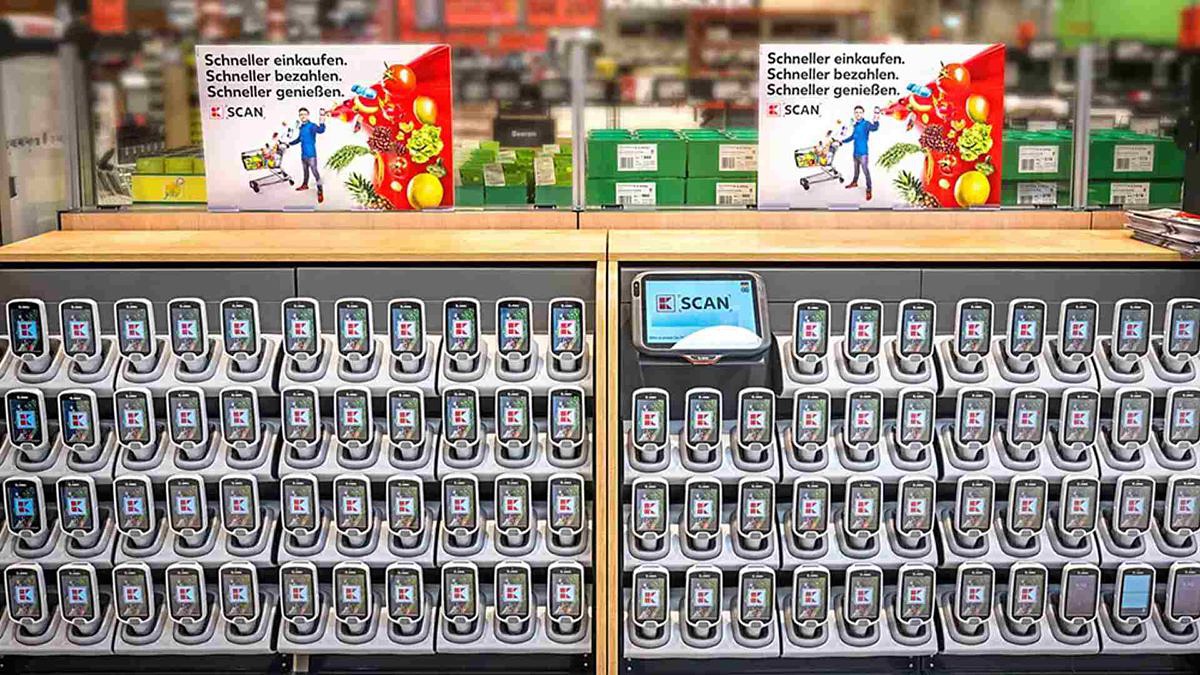 Kaufland bietet Kund:innen die Option, per K-Scan einzukaufen.