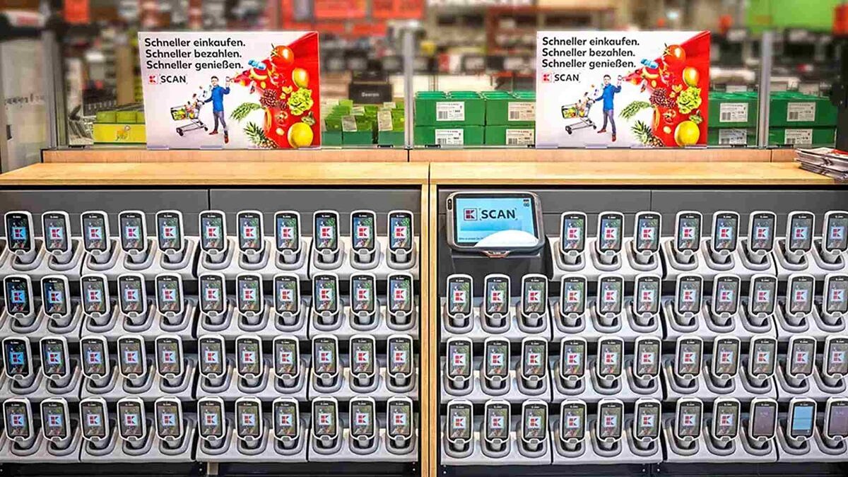 Kaufland bietet Kund:innen die Option, per K-Scan einzukaufen.
