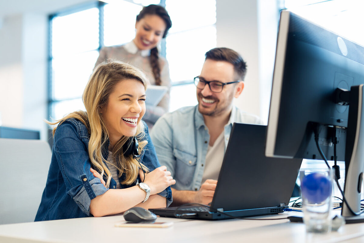 Unser Leitfaden verrät, warum Wertschätzung, Vertrauen, Sinnhaftigkeit und Zusammenhalt so wichtig für die Employee Experience sind.