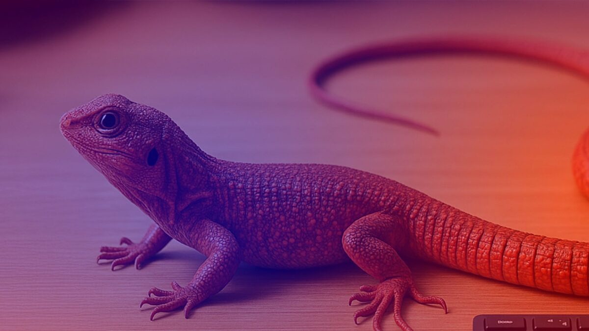 Symbolic image for long tail marketing: a lizard with a long tail.