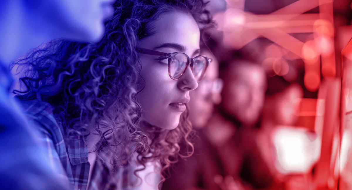 Content marketing in 2025: A young woman searching online