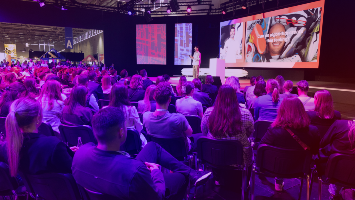 Agency Summit 2025: Audience in front of the DMEXCO stage
