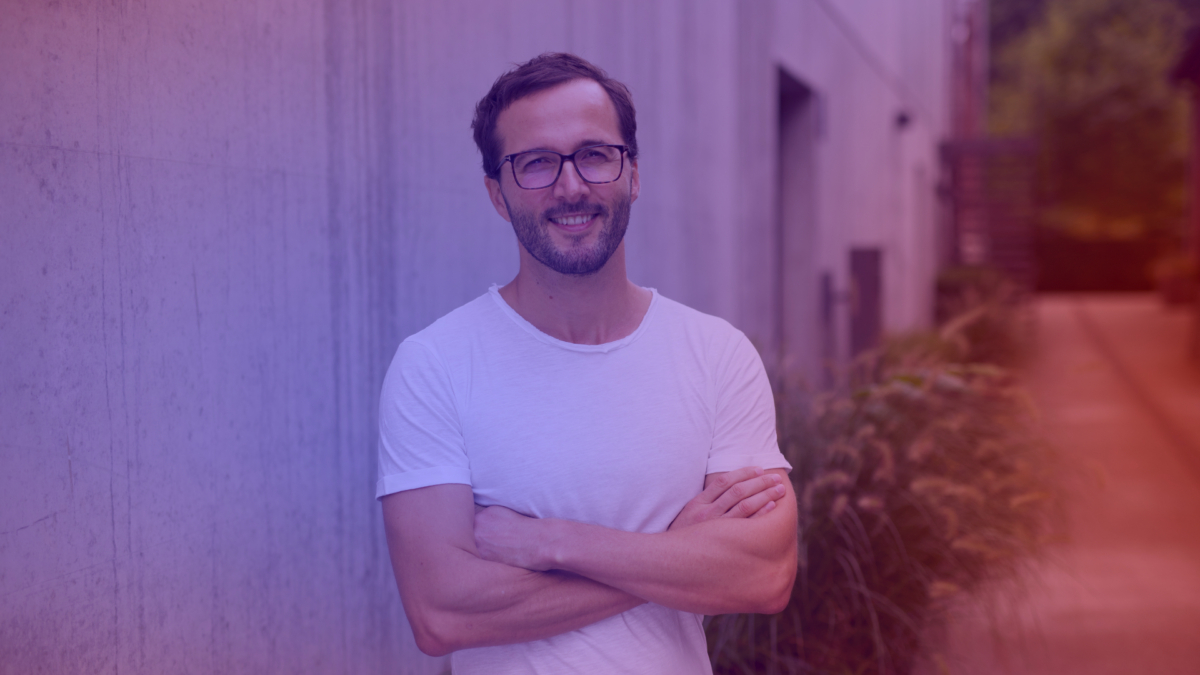Photo of David Löwe, who joins us for an interview about bold marketing at everdrop, the company he co-founded. 