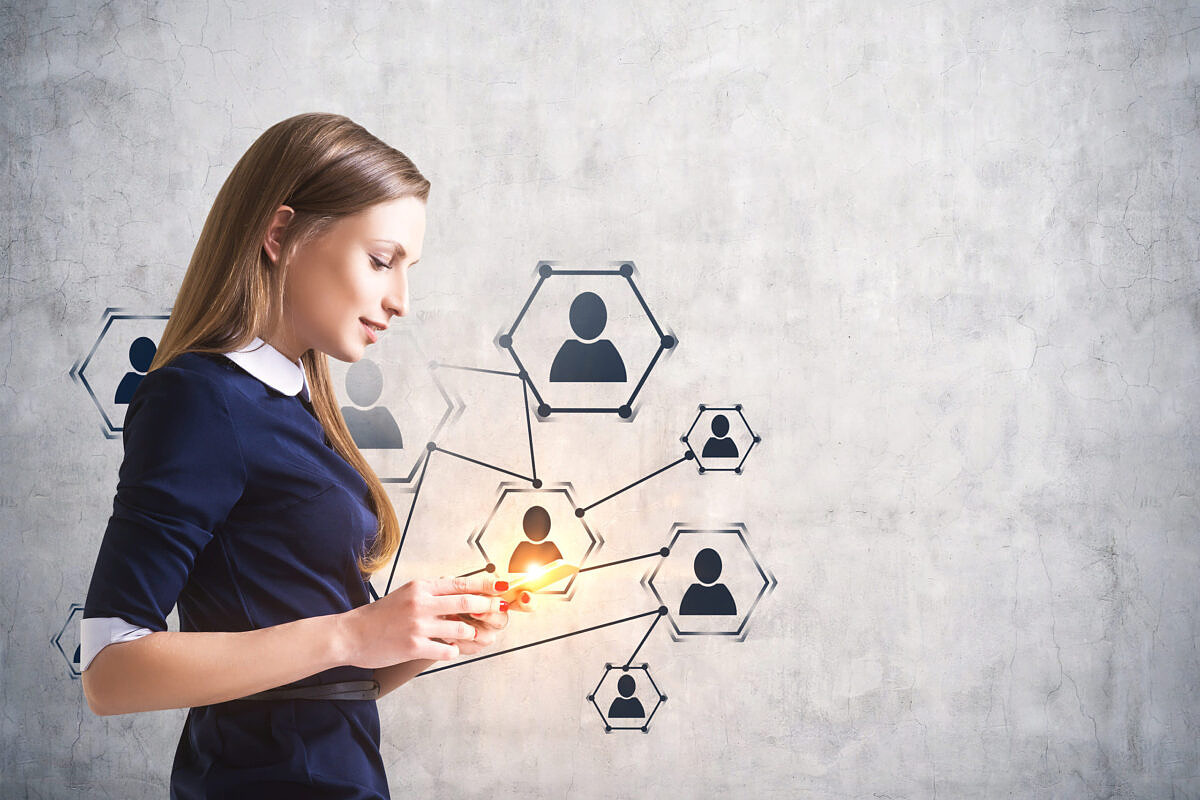 Companies that don't use digital recruitment face a tough challenge when it comes to recruiting.