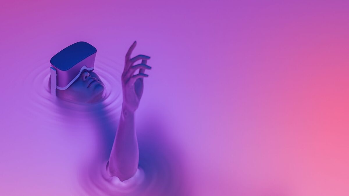 Metaverse Marketing: Eine Person mit Metaverse-Headset